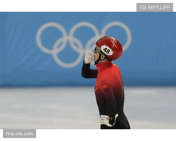 武大靖的冰场外生活简直像个亿万富翁，光一双鞋都得让你瞠目结舌