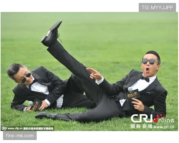 看到安赛龙赛后脱掉训练服直接登上私人直升机，生活真实得像别人的电影