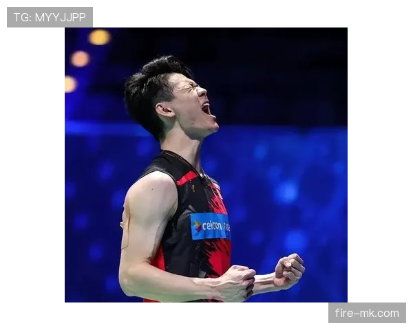 李宗伟退役后还在凌晨四点练挥拍？这自律看得我睡不着